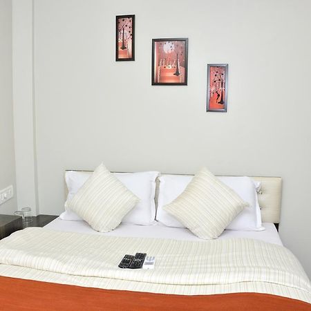 Premier Inn Мумбай Екстериор снимка